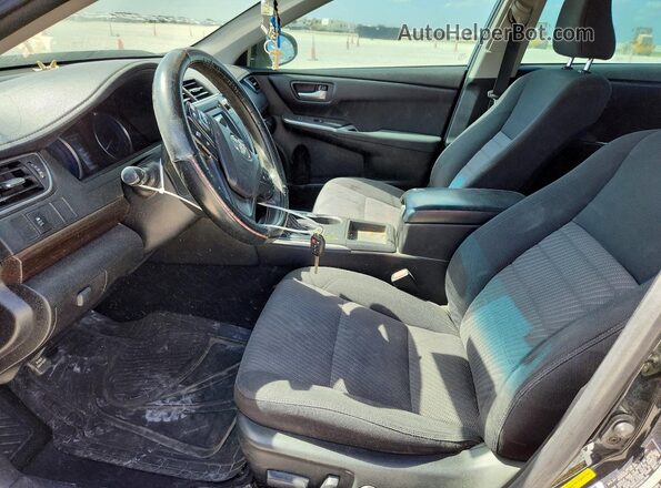 4T1BF1FK4HU617648 2017 TOYOTA CAMRY Black Front interior view