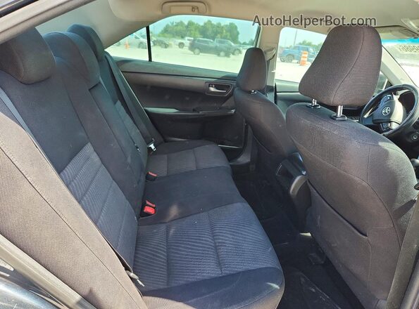 4T1BF1FK4HU617648 2017 TOYOTA CAMRY Black Rear seats view