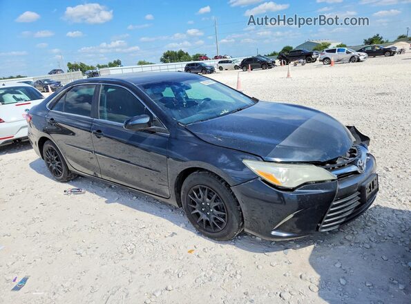 4T1BF1FK4HU617648 2017 TOYOTA CAMRY Black Front right