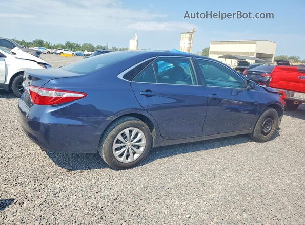 4T1BF1FK4HU706572 2017 TOYOTA CAMRY Blue Trasero derecho