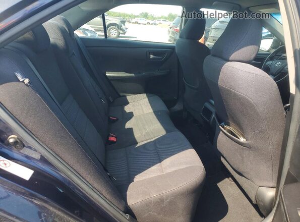 4T1BF1FK4HU706572 2017 TOYOTA CAMRY Blue Vista de los asientos traseros