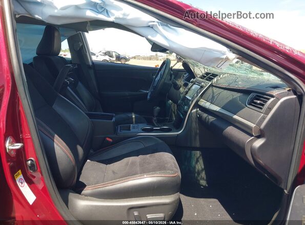 4T1BF1FK4HU752712 2017 TOYOTA CAMRY Red წინა სალონის ხედი