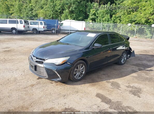 4T1BF1FK5GU158323 2016 TOYOTA CAMRY Gray Przód lewy