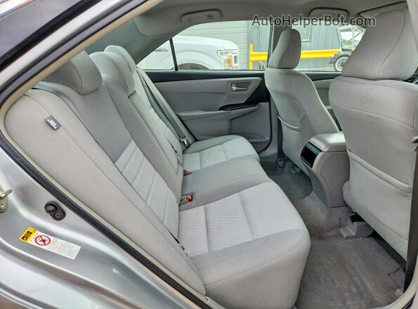 4T1BF1FK5GU178183 2016 TOYOTA CAMRY Silver Rear seats view