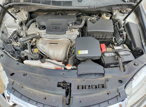 4T1BF1FK5GU178183 2016 TOYOTA CAMRY Silver Rear interior view