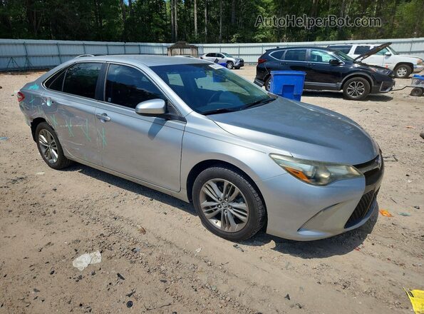4T1BF1FK5GU187384 2016 TOYOTA CAMRY Silver Front right