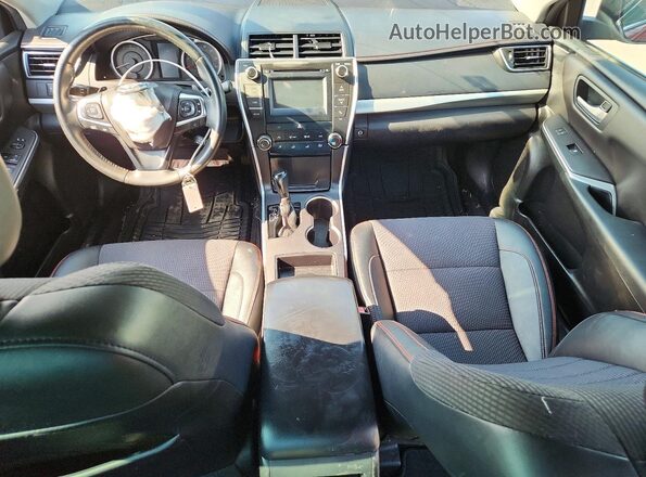 4T1BF1FK5GU614675 2016 TOYOTA CAMRY Red Widok deski rozdzielczej