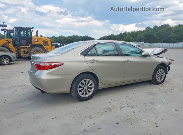 4T1BF1FK5HU270475 2017 TOYOTA CAMRY Gold Задня права чверть