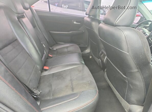 4T1BF1FK5HU335826 2017 TOYOTA CAMRY Gray Հետևի նստատեղերի տեսք