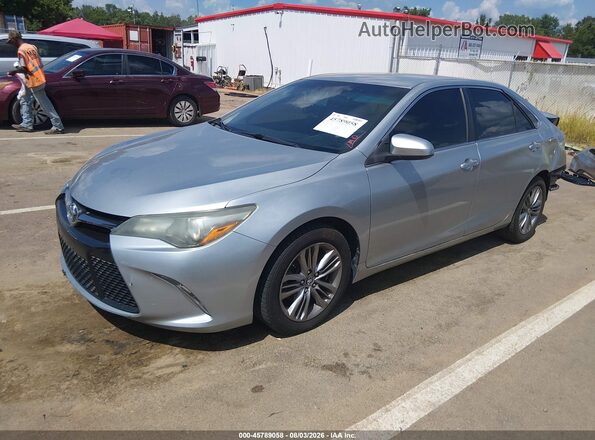 4T1BF1FK6GU147900 2016 TOYOTA CAMRY Silver Передня ліва чверть