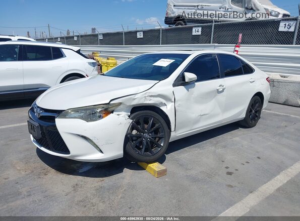 4T1BF1FK6HU292601 2017 TOYOTA CAMRY White Vista tres cuartos delantera izquierda