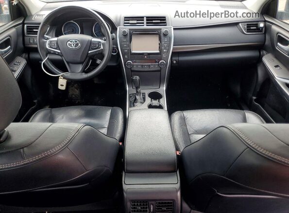 4T1BF1FK6HU625217 2017 TOYOTA CAMRY Silver Առջևի վահանակի տեսք