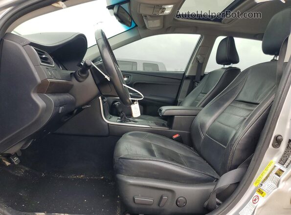 4T1BF1FK6HU625217 2017 TOYOTA CAMRY Silver Սալոնի դիմացի տեսք