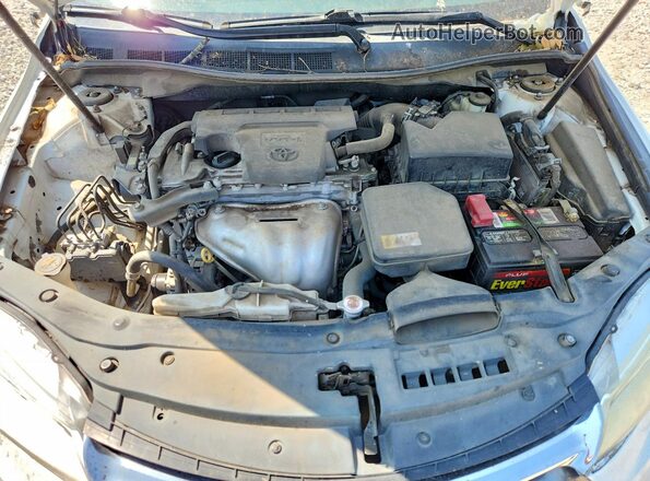 4T1BF1FK6HU638629 2017 TOYOTA CAMRY Белый Вид задней части салона