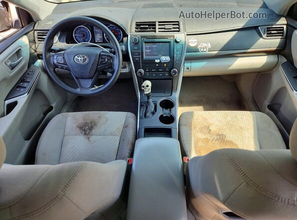 4T1BF1FK6HU638629 2017 TOYOTA CAMRY Белый Вид панели приборов