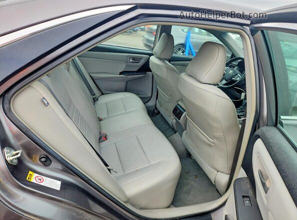 4T1BF1FK7GU123606 2016 TOYOTA CAMRY Gray Rear seats view