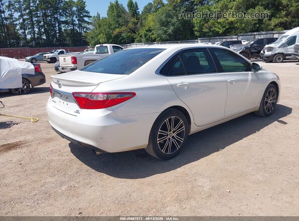 4T1BF1FK7GU153270 2016 TOYOTA CAMRY White Trasero derecho