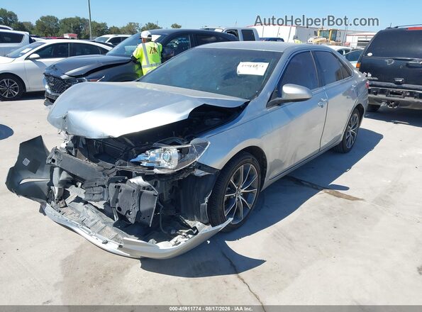 4T1BF1FK7GU157920 2016 TOYOTA CAMRY Серебряный Передняя левая четверть
