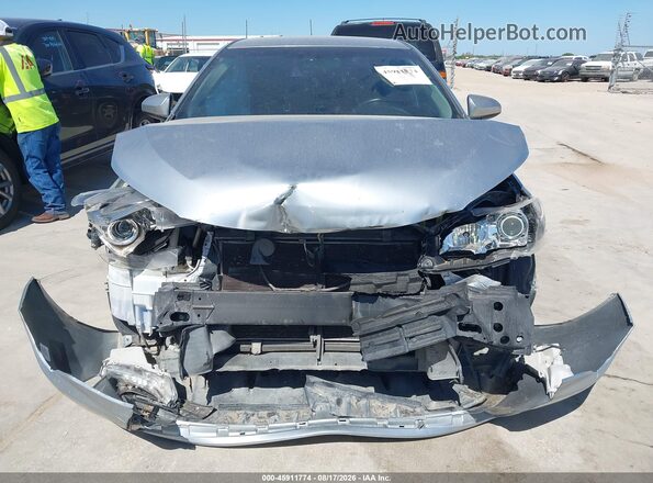 4T1BF1FK7GU157920 2016 TOYOTA CAMRY Серебряный Вид задней части салона