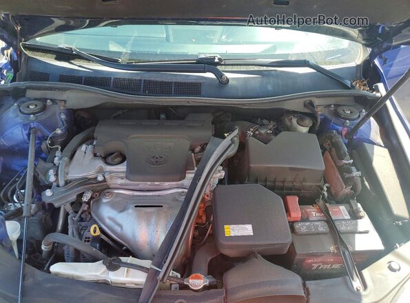 4T1BF1FK7GU596745 2016 TOYOTA CAMRY Blue Rear interior view