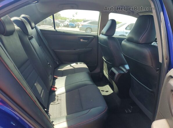 4T1BF1FK7GU596745 2016 TOYOTA CAMRY Blue Rear seats view