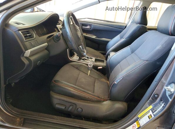 4T1BF1FK7HU438262 2017 TOYOTA CAMRY Gray Front interior view