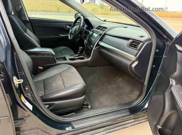 4T1BF1FK7HU645539 2017 TOYOTA CAMRY Black Vista del compartimento del motor