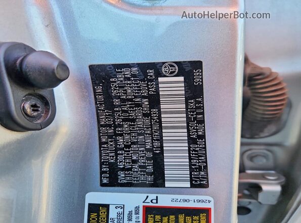 4T1BF1FK7HU754938 2017 TOYOTA CAMRY Silver Engine compartment view