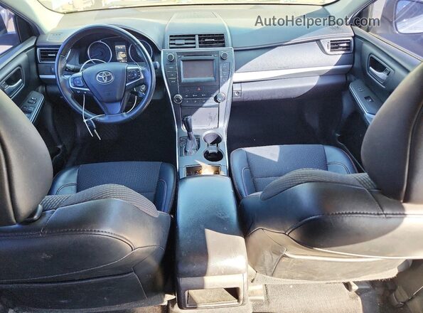 4T1BF1FK7HU754938 2017 TOYOTA CAMRY Silver Dashboard view
