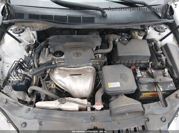4T1BF1FK8GU182471 2016 TOYOTA CAMRY White უკანა ხედი