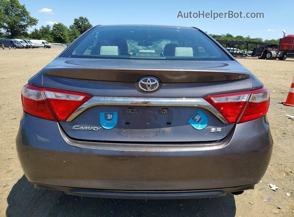 4T1BF1FK8GU234133 2016 TOYOTA CAMRY Gray Widok z tyłu
