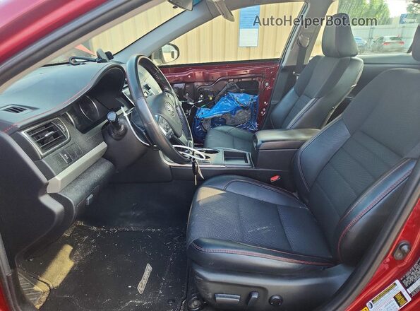 4T1BF1FK8GU598214 2016 TOYOTA CAMRY Темно-бордовый Вид салона спереди