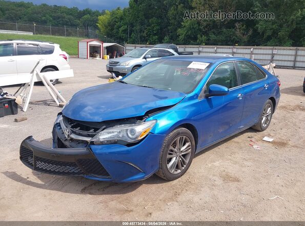 4T1BF1FK8HU640849 2017 TOYOTA CAMRY Blue Передня ліва чверть