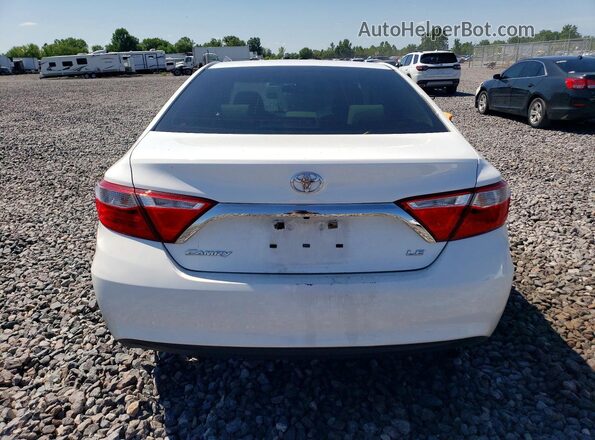 4T1BF1FK9GU120318 2016 TOYOTA CAMRY Белый Вид сзади