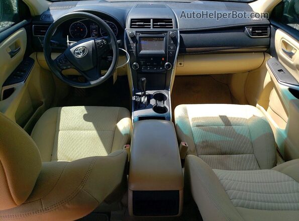 4T1BF1FK9GU120318 2016 TOYOTA CAMRY Белый Вид панели приборов