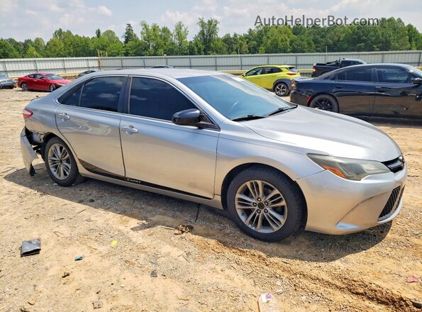 4T1BF1FK9GU124112 2016 TOYOTA CAMRY Silver წინა მარჯვენა