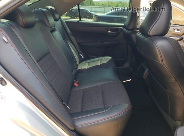4T1BF1FK9GU124112 2016 TOYOTA CAMRY Silver უკანა სავარძლების ხედი