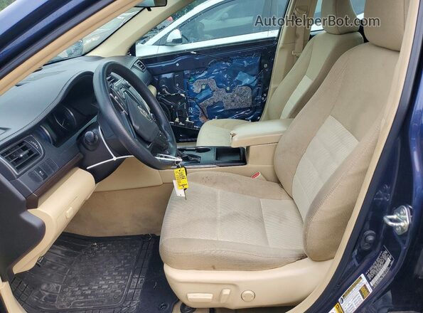 4T1BF1FK9GU504907 2016 TOYOTA CAMRY Blue Вид салону спереду