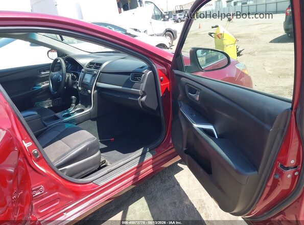4T1BF1FK9GU548244 2016 TOYOTA CAMRY Red Вид салону спереду