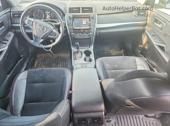 4T1BF1FK9GU603856 2016 TOYOTA CAMRY Серебряный Вид панели приборов