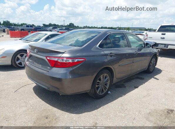 4T1BF1FKXHU368501 2017 TOYOTA CAMRY Серый Задняя правая четверть