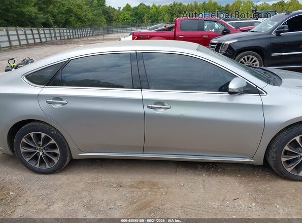 4T1BK1EB3GU194590 2016 TOYOTA AVALON Silver უკანა სალონის ხედი