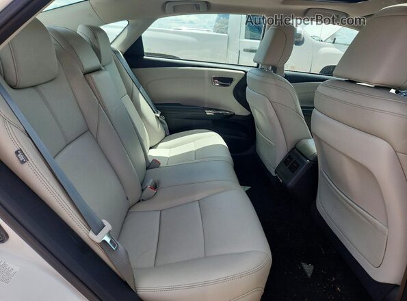 4T1BK1EB3JU288475 2018 TOYOTA AVALON White Հետևի նստատեղերի տեսք
