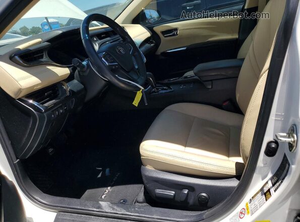 4T1BK1EB5HU264639 2017 TOYOTA AVALON White Front interior view