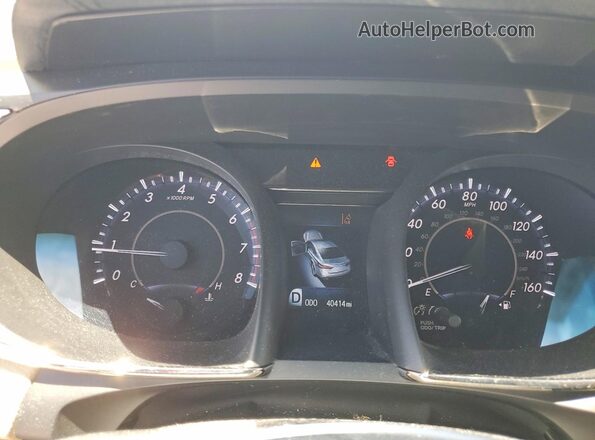 4T1BK1EB5HU264639 2017 TOYOTA AVALON White Instrument cluster view