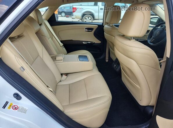 4T1BK1EB8HU257765 2017 TOYOTA AVALON White Вид задніх сидінь