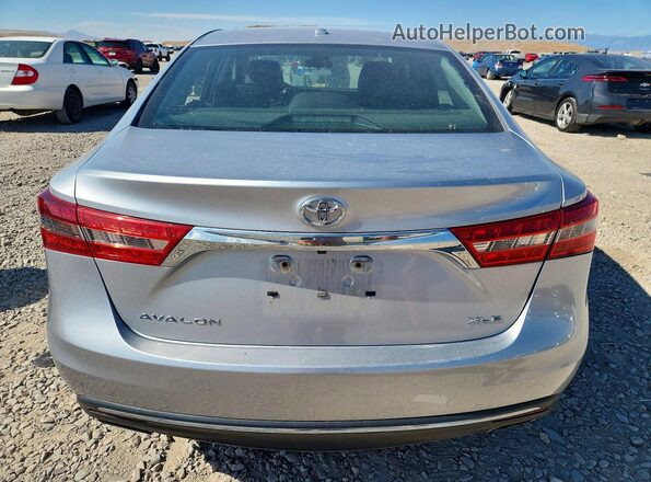 4T1BK1EB9JU280266 2018 TOYOTA AVALON Silver Widok z tyłu