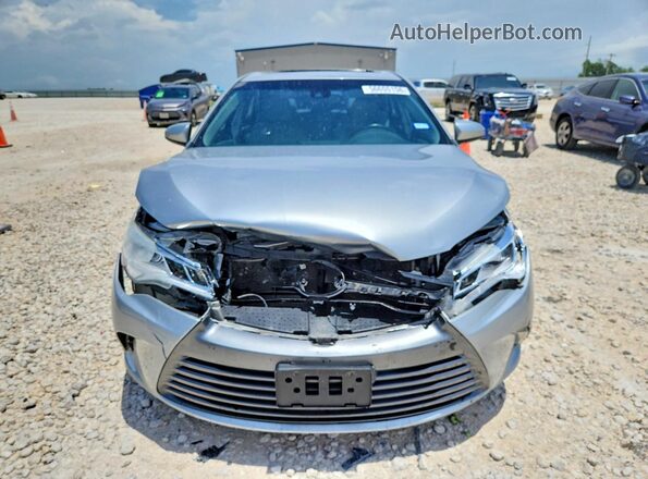4T1BK1FK8GU575186 2016 TOYOTA CAMRY Серебряный Вид спереди