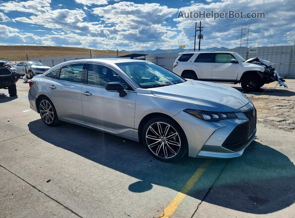 4T1BZ1FB0KU001444 2019 TOYOTA AVALON Серебряный Передняя правая четверть