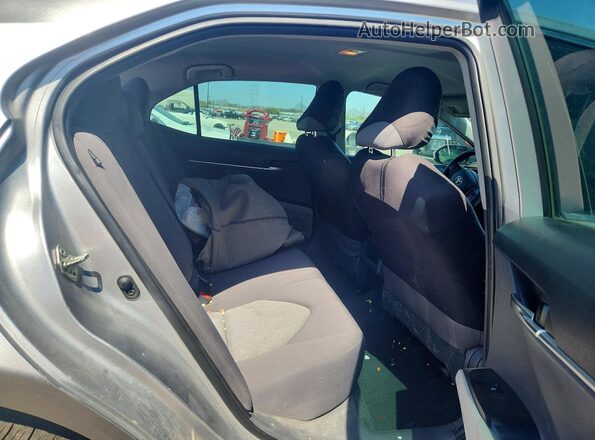 4T1C11AK4LU367654 2020 TOYOTA CAMRY Silver Հետևի նստատեղերի տեսք